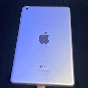 Selling used apple iPad mini